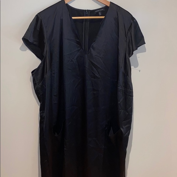 Universal Standard Alexandrina Pocket Dress - Picture 5 of 13